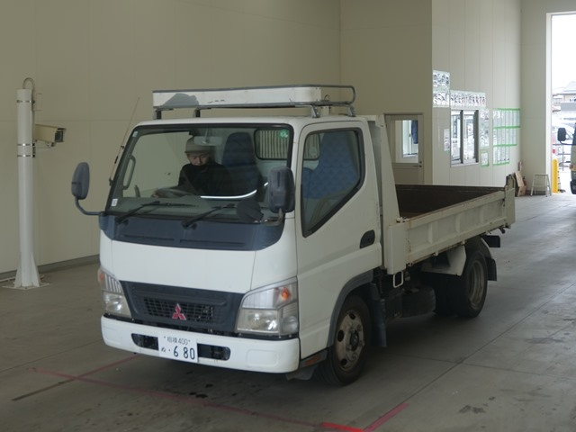 MITSUBISHI CANTER