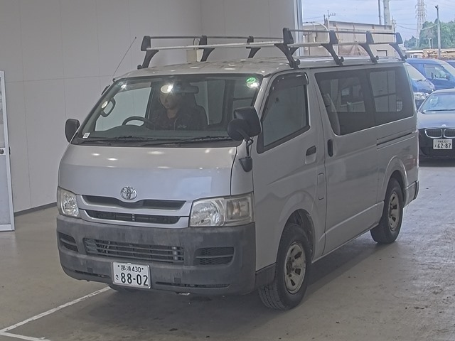 TOYOTA HIACE VAN 2008