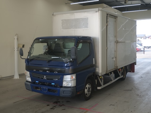 MITSUBISHI CANTER 2016