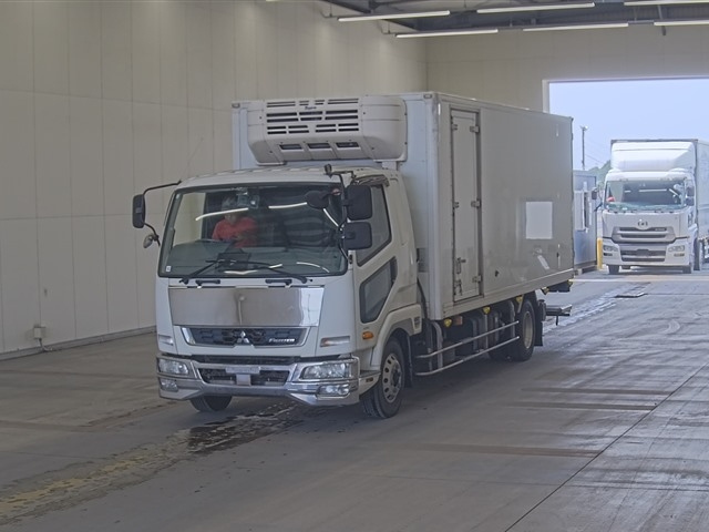 MITSUBISHI FUSO FIGHTER 2015