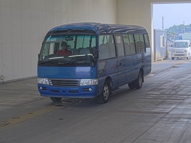 TOYOTA COASTER 2010
