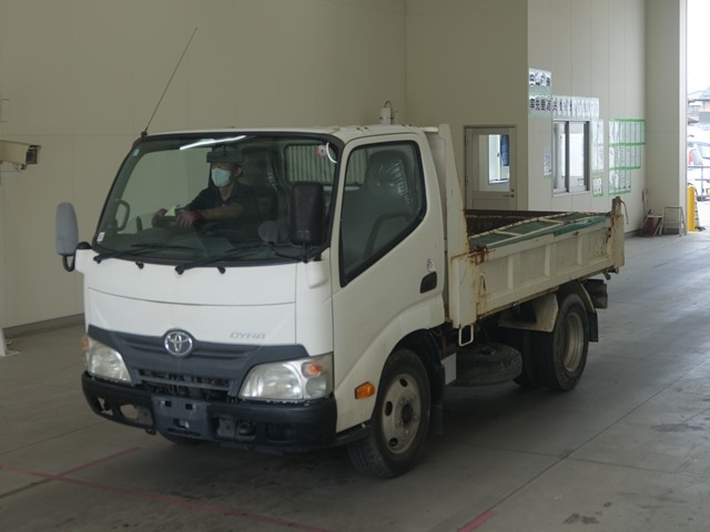 TOYOTA DYNA 2012