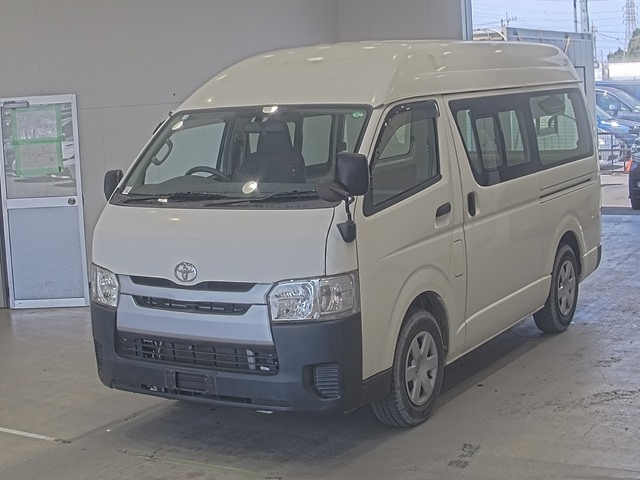 TOYOTA HIACE VAN 2014