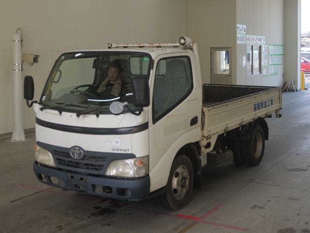 TOYOTA DYNA