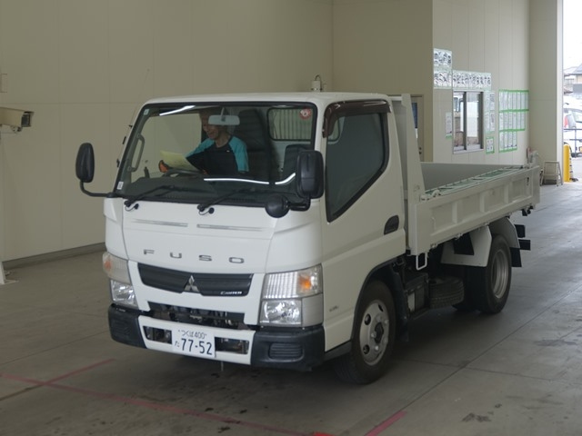 MITSUBISHI CANTER 2015