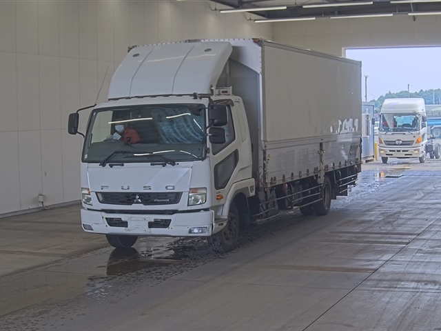 MITSUBISHI FUSO FIGHTER 2015