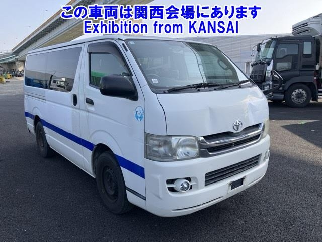 TOYOTA HIACE VAN 2009