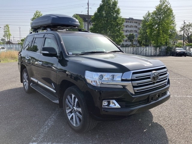 TOYOTA LAND CRUISER