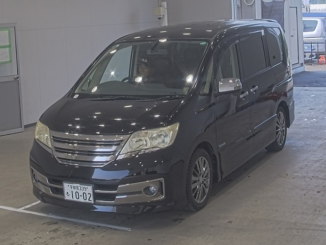 NISSAN SERENA