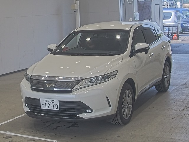 TOYOTA HARRIER 2019