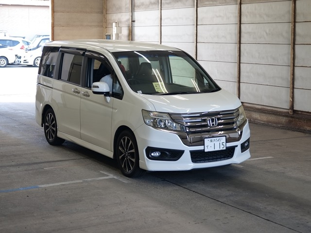 HONDA STEP WAGON 2013