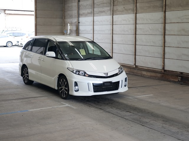 TOYOTA ESTIMA 2014