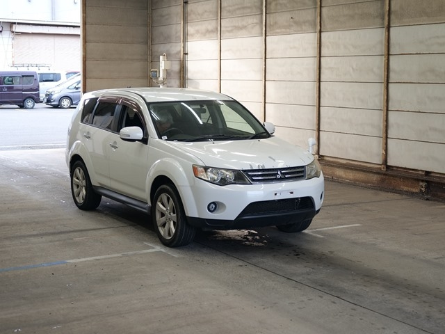 MITSUBISHI OUTLANDER 2010