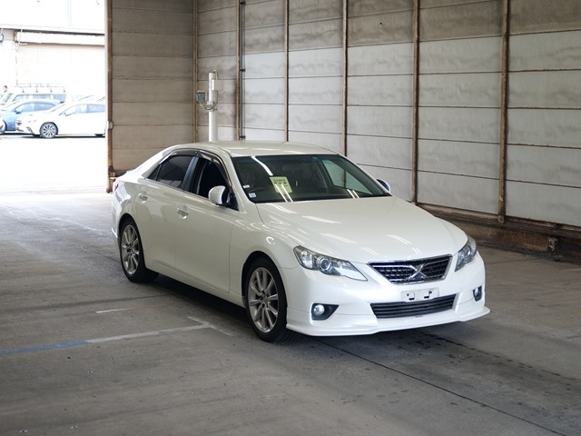 TOYOTA MARK X 2010