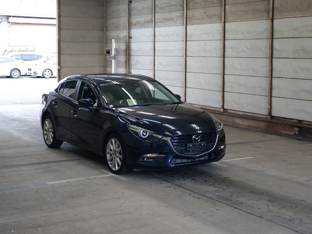 MAZDA AXELA 2017