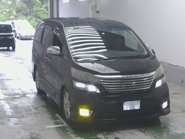 TOYOTA VELLFIRE 2010