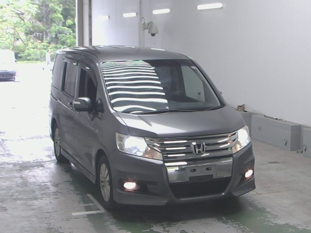 HONDA STEP WAGON 2010
