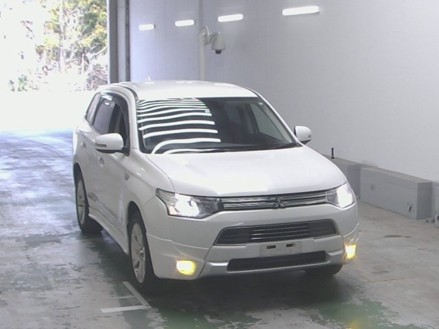 MITSUBISHI OUTLANDER PHEV 2014