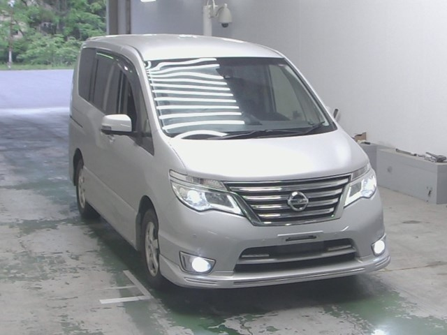 NISSAN SERENA 2015
