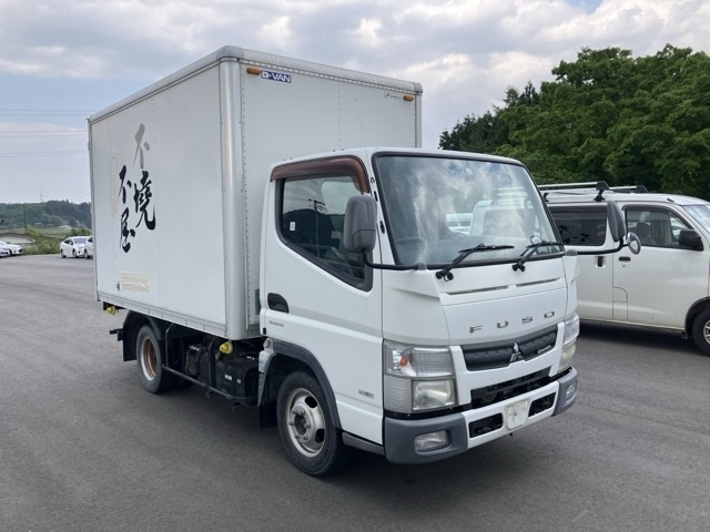MITSUBISHI CANTER 2012