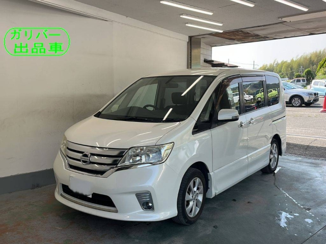 NISSAN SERENA