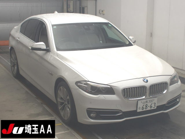 BMW 5 SERIES 2013