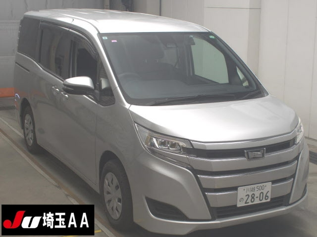 TOYOTA NOAH 2018