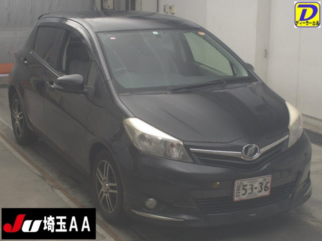 TOYOTA VITZ 2013