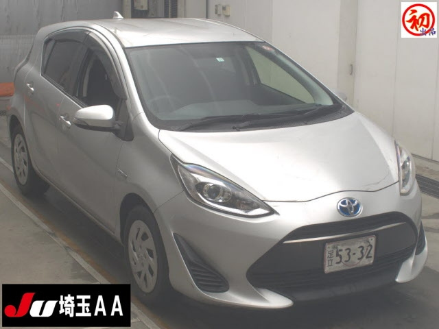 TOYOTA AQUA 2017