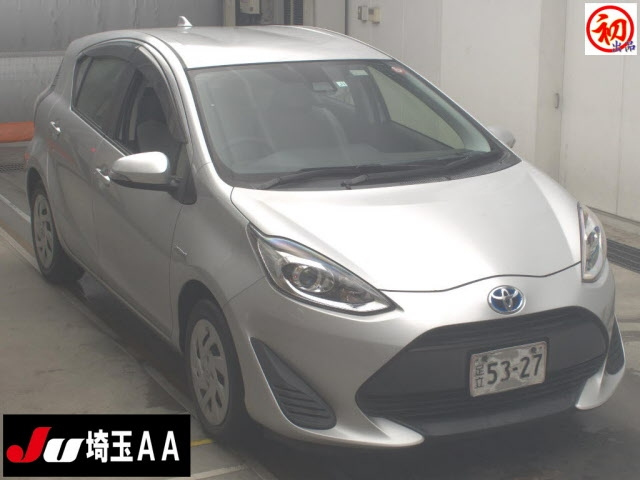 TOYOTA AQUA 2017