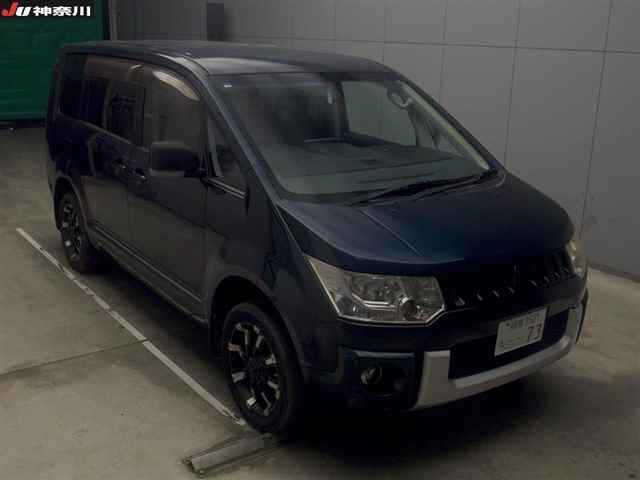 MITSUBISHI DELICA D5 2008