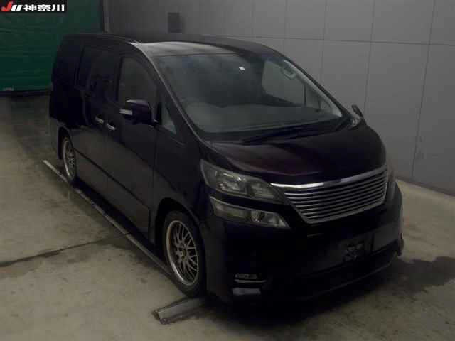 TOYOTA VELLFIRE 2010