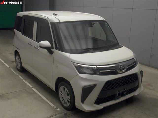 TOYOTA ROOMY 2022