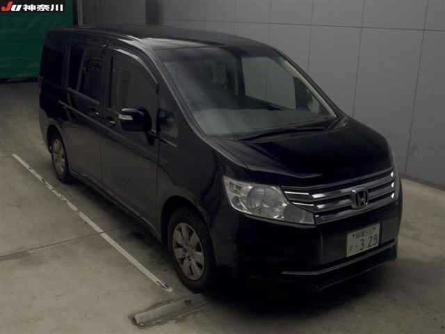 HONDA STEP WAGON 2013