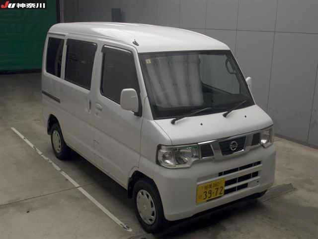 NISSAN CLIPPER VAN