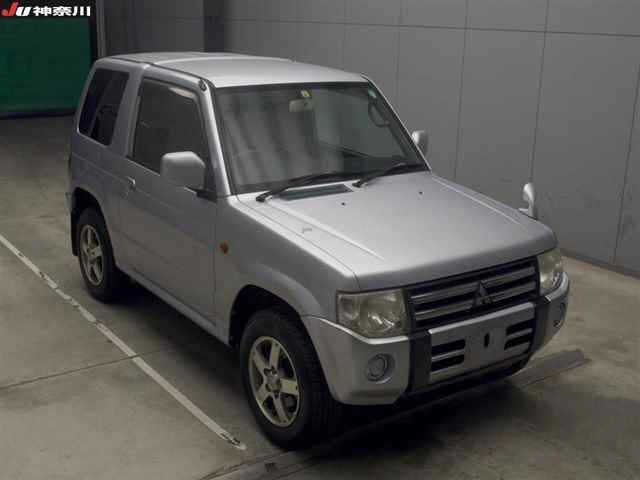 MITSUBISHI PAJERO MINI 2010