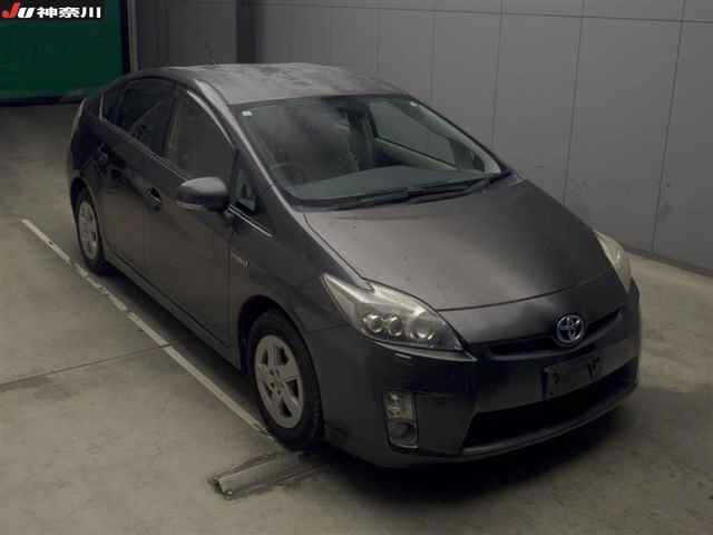 TOYOTA PRIUS 2011