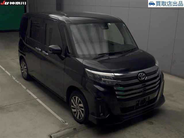 TOYOTA ROOMY 2022
