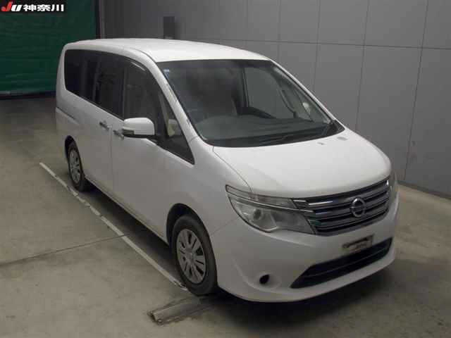 NISSAN SERENA 2015