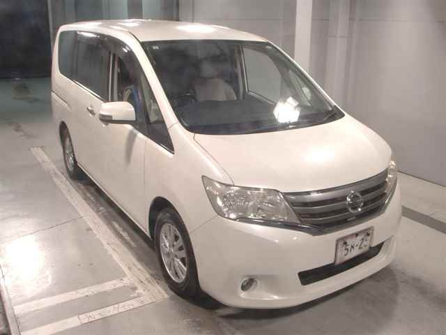 NISSAN SERENA 2011