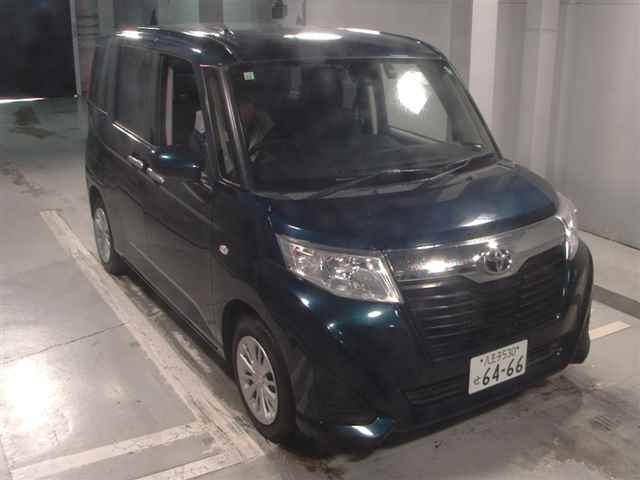TOYOTA ROOMY 2017