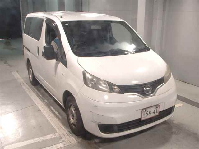 NISSAN NV200 2011