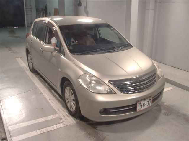 NISSAN TIIDA 2007