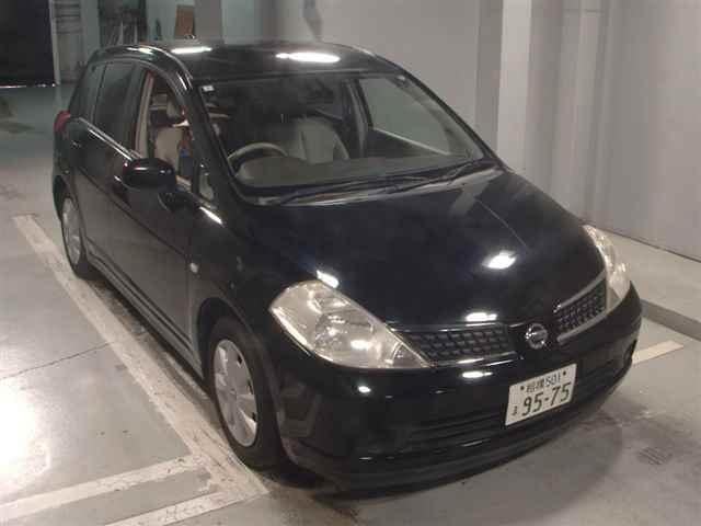 NISSAN TIIDA 2005