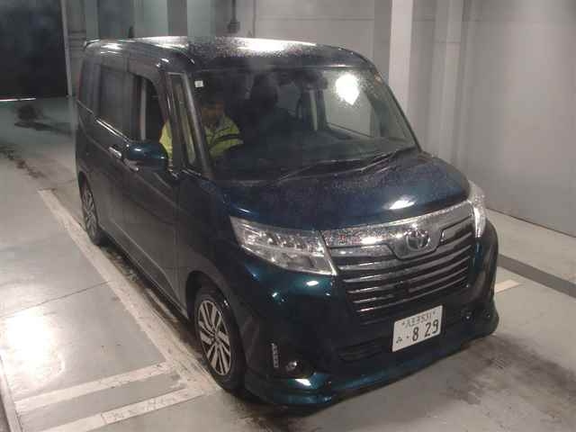 TOYOTA ROOMY 2017