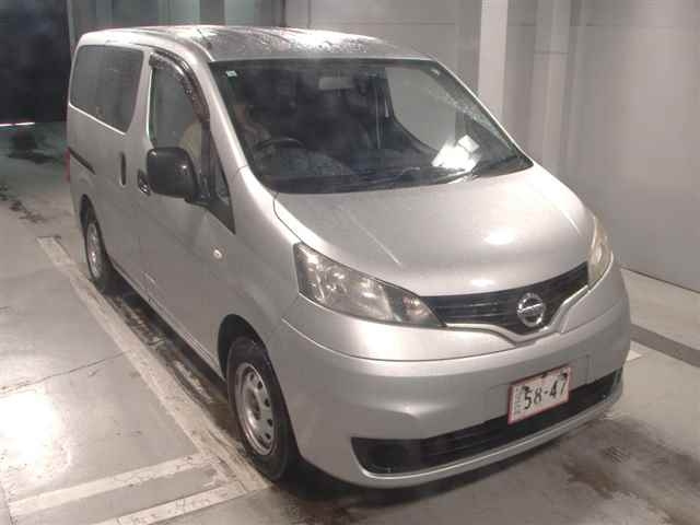 NISSAN NV200 2016