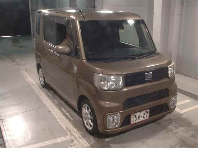 DAIHATSU WAKE 2017