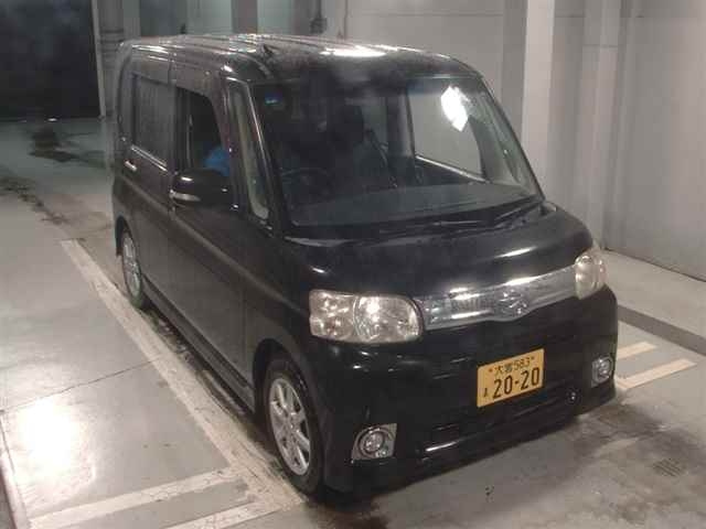 DAIHATSU TANTO 2013