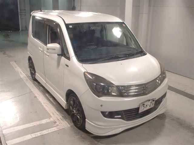 SUZUKI SOLIO 2013