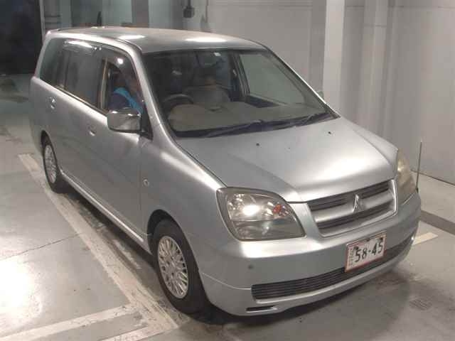 MITSUBISHI DION 2006